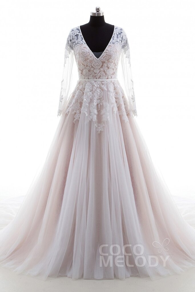 elegante vestido de encaje de manga larga inspirado en la boda real