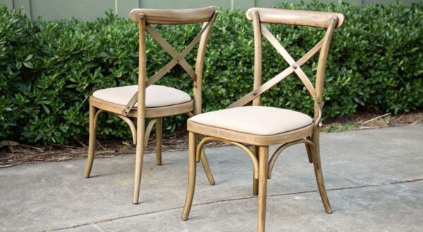 renta de silla cross back